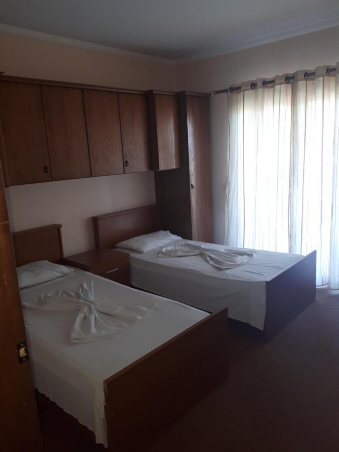 Hotel Meteor Shkodër 外观 照片