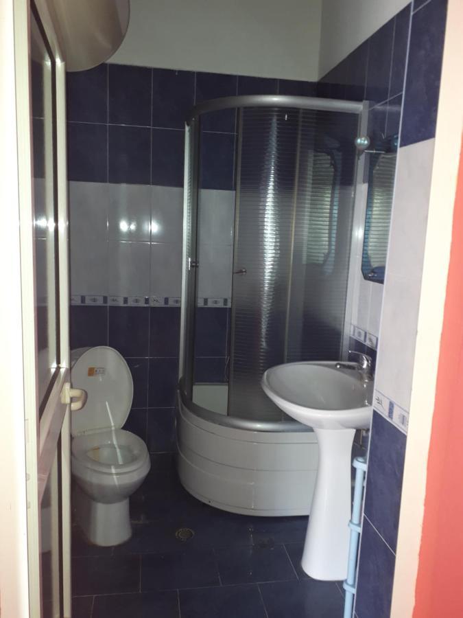 Hotel Meteor Shkodër 外观 照片