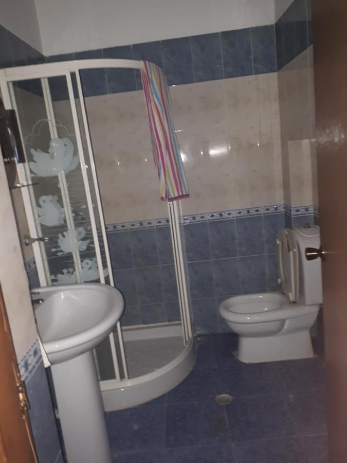 Hotel Meteor Shkodër 外观 照片